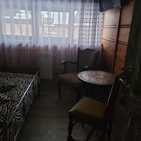 Wynajem Pokoi Krystyna Mróz *