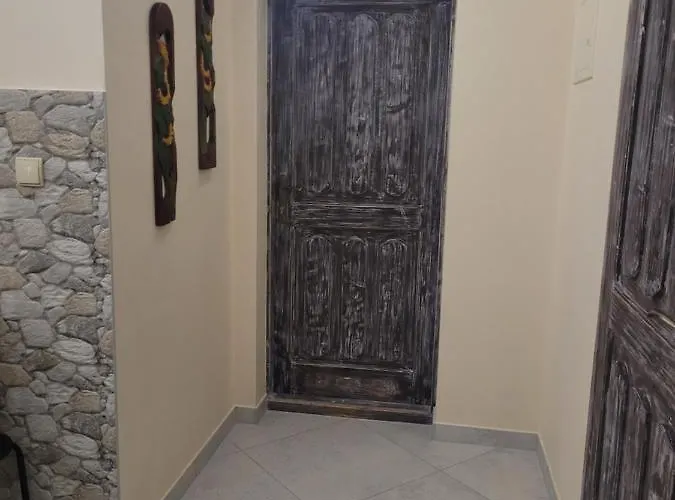 Wynajem Pokoi Krystyna Mroz *